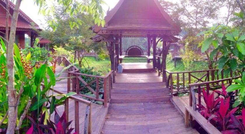 บุรีลำปลาย รีสอร์ท Thung Yai ภายนอก รูปภาพ